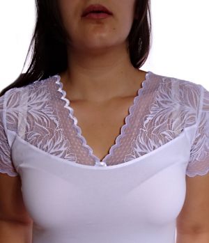 Бяла дамска блуза с къс дантелен ръкав Eve