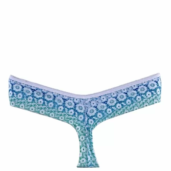 Бразилиана Turquoise flowers
