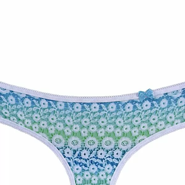 Бразилиана Turquoise flowers